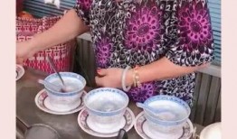老奶奶爆料燕窝视频,燕窝背后的惊人真相！
