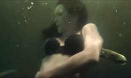 鲨鱼惊魂夜在线观看,深海逃生大冒险